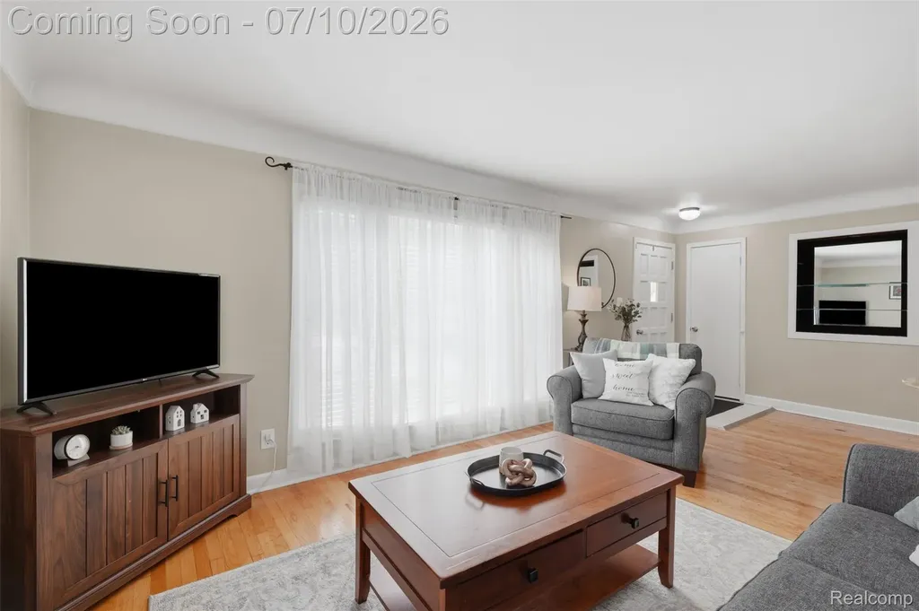 4108 Edgar Avenue Royal Oak City MI 48073