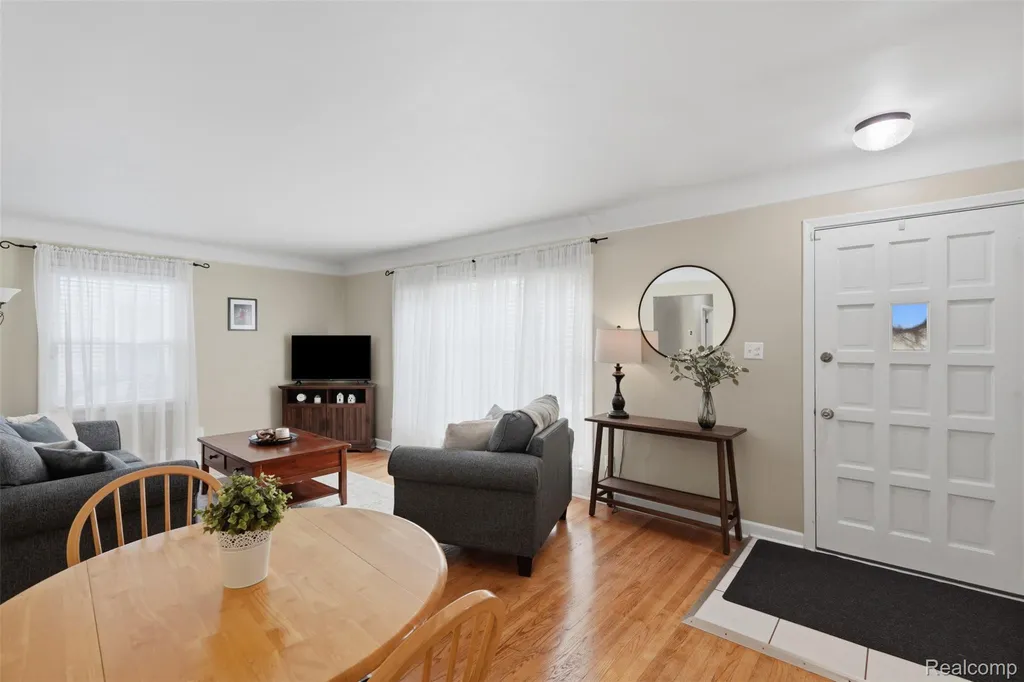 4108 Edgar Avenue Royal Oak City MI 48073