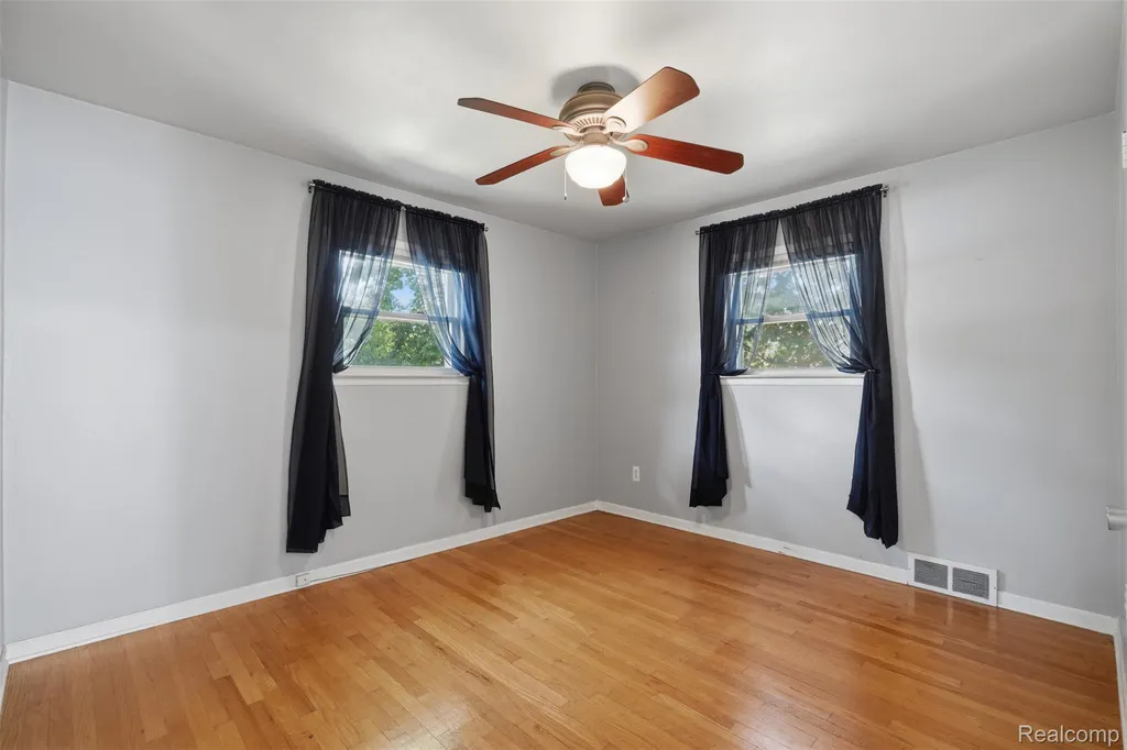 4108 Edgar Avenue Royal Oak City MI 48073