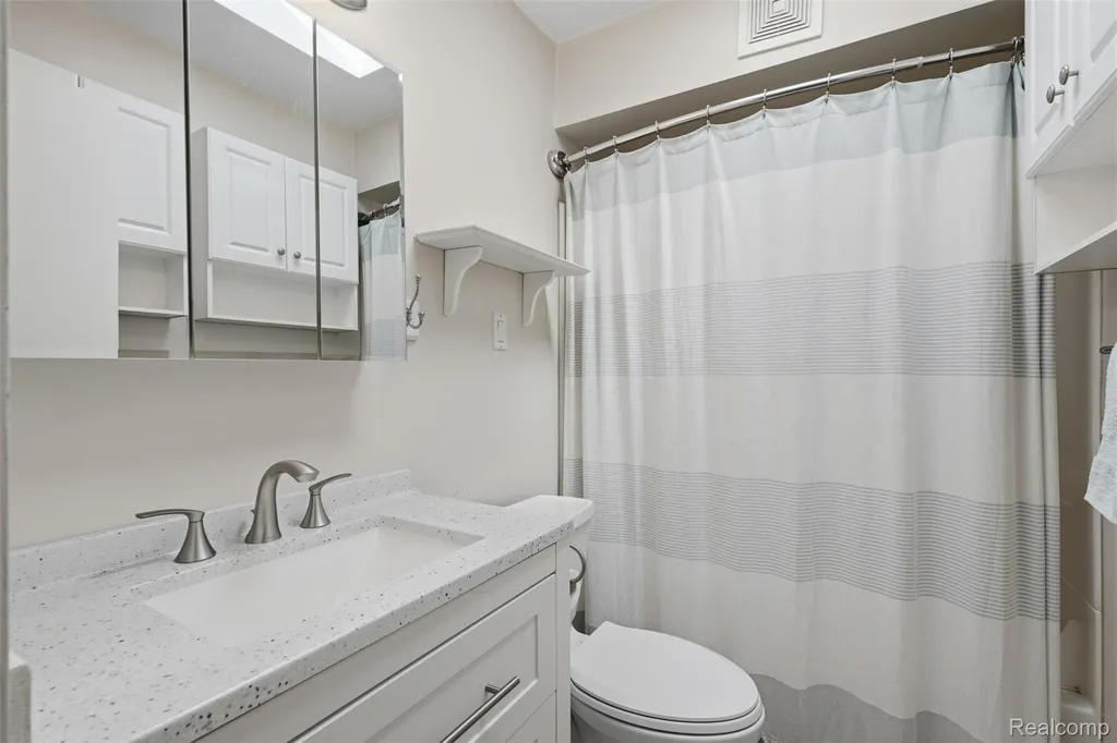 4108 Edgar Avenue Royal Oak City MI 48073