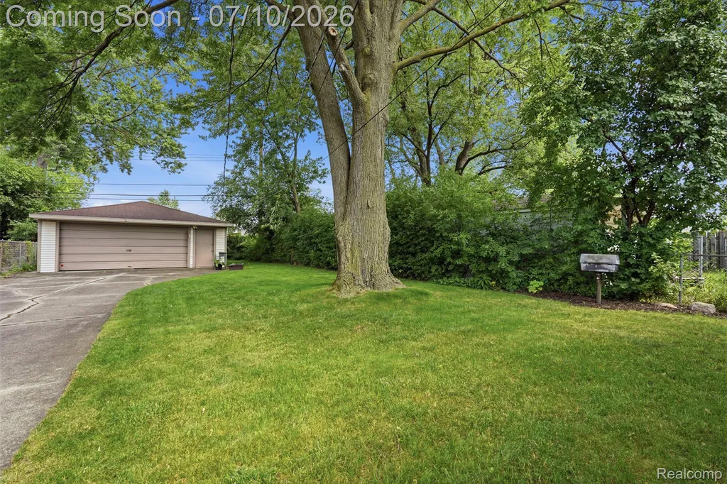 4108 Edgar Avenue Royal Oak City MI 48073