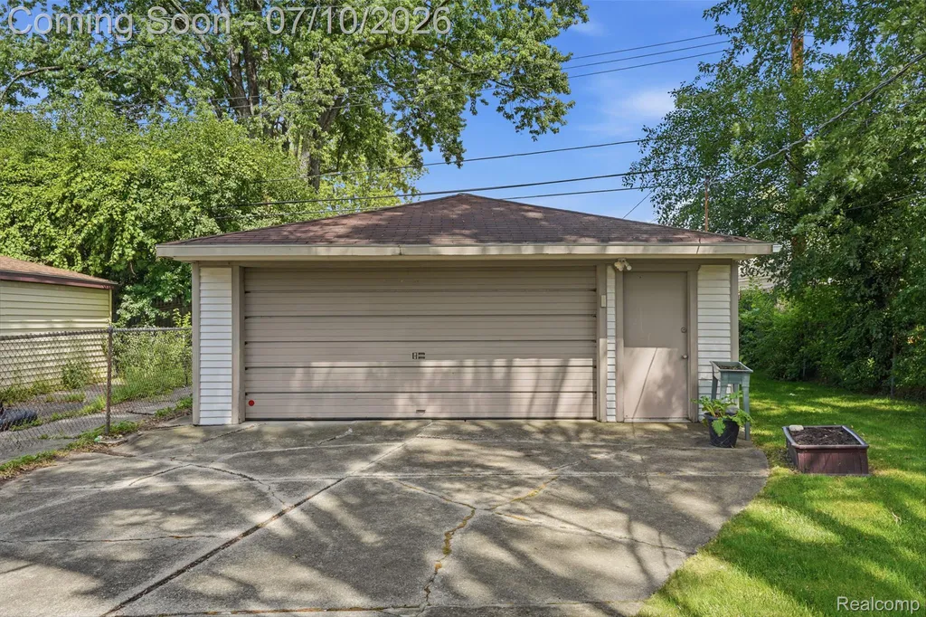4108 Edgar Avenue Royal Oak City MI 48073