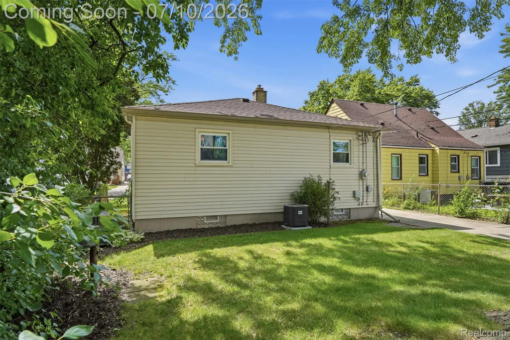 4108 Edgar Avenue Royal Oak City MI 48073