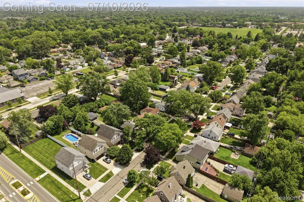 4108 Edgar Avenue Royal Oak City MI 48073