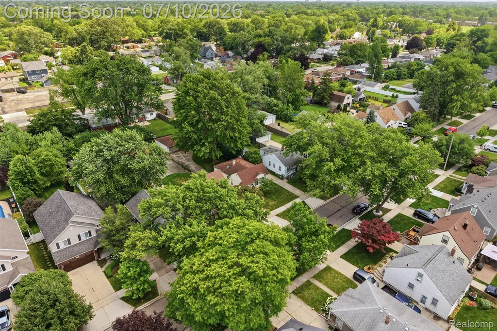 4108 Edgar Avenue Royal Oak City MI 48073