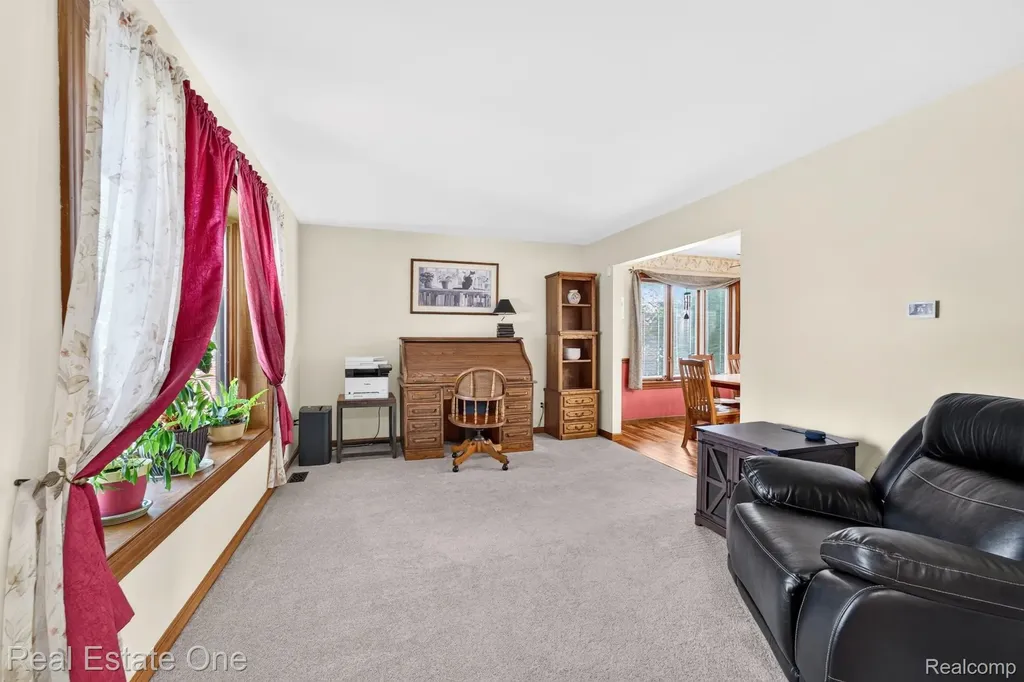 47380 Savannah Drive Macomb Township MI 48044