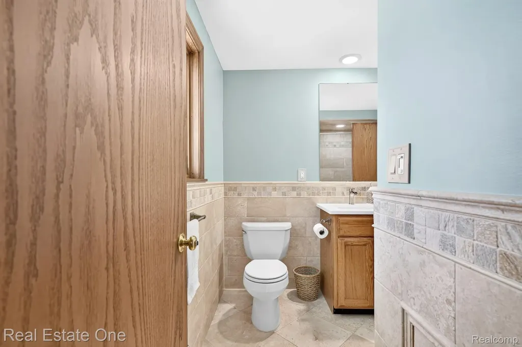 47380 Savannah Drive Macomb Township MI 48044