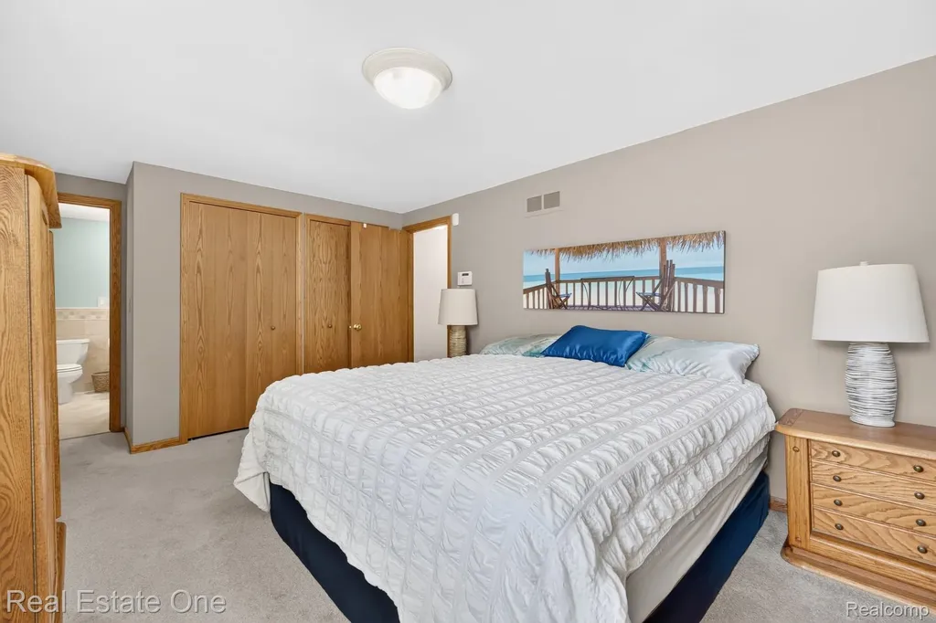 47380 Savannah Drive Macomb Township MI 48044