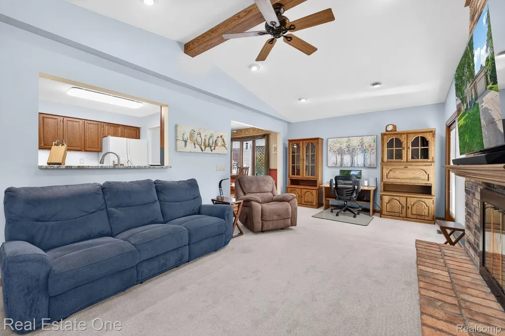 47380 Savannah Drive Macomb Township MI 48044