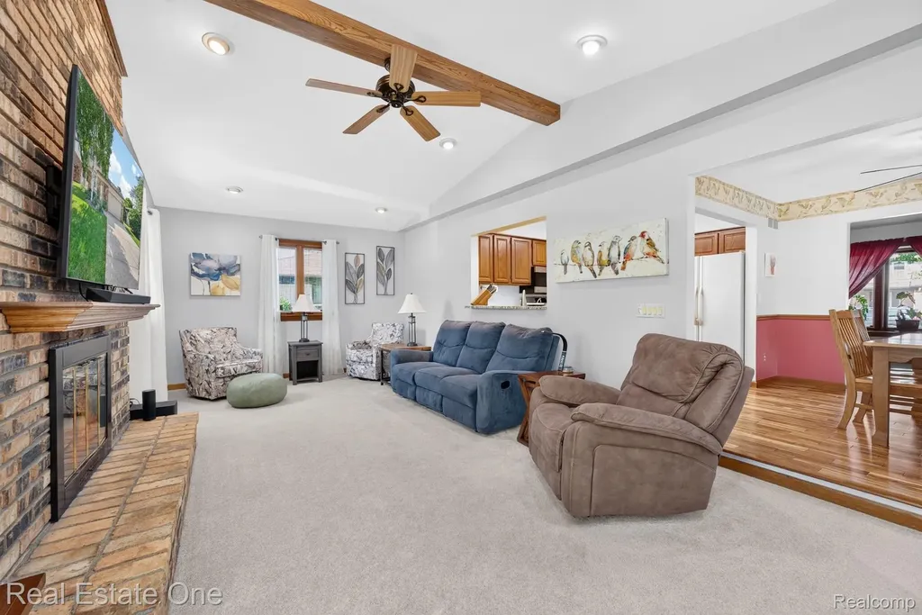 47380 Savannah Drive Macomb Township MI 48044