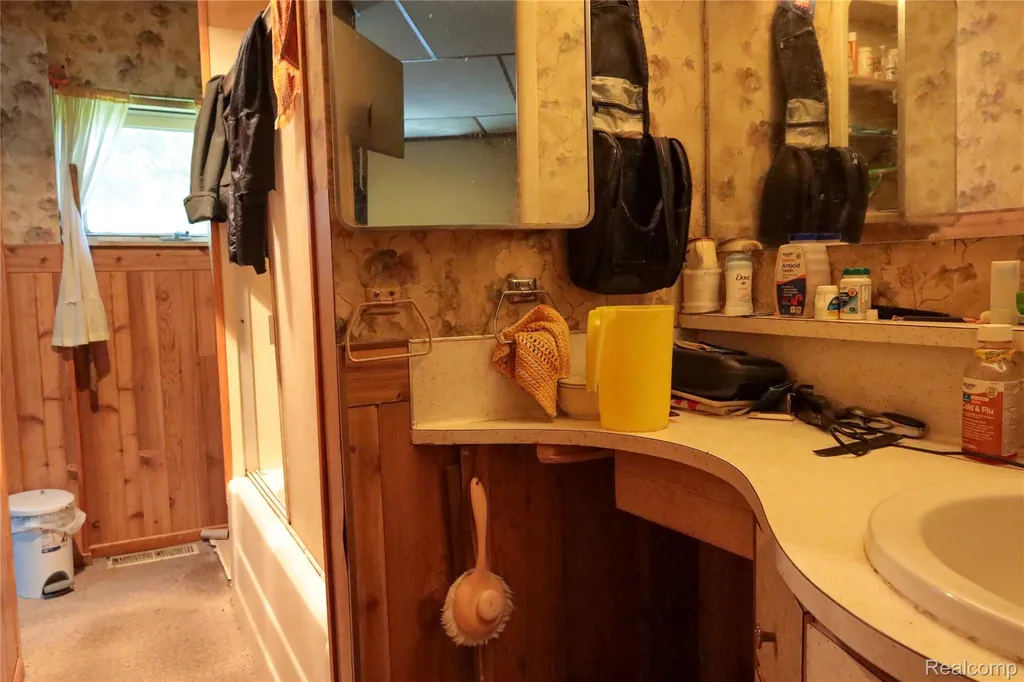 1642 Townline 14 Road W Beaver Township MI 48611
