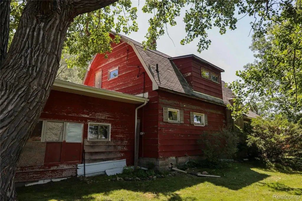 1642 Townline 14 Road W Beaver Township MI 48611