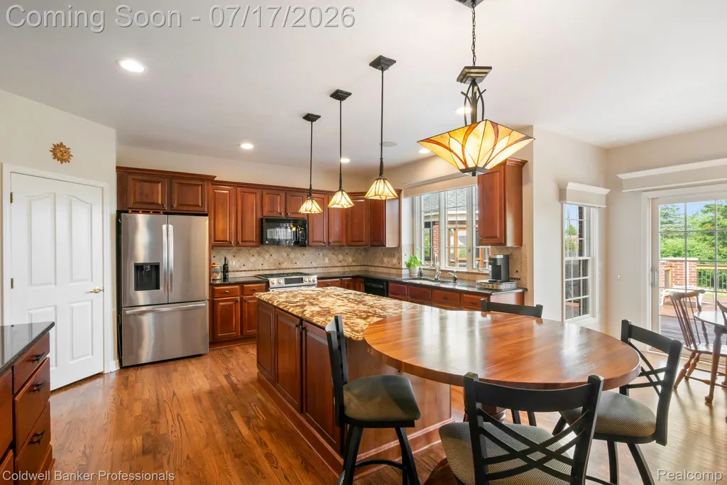 11460 Maple Valley Drive Plymouth Charter Township MI 48170