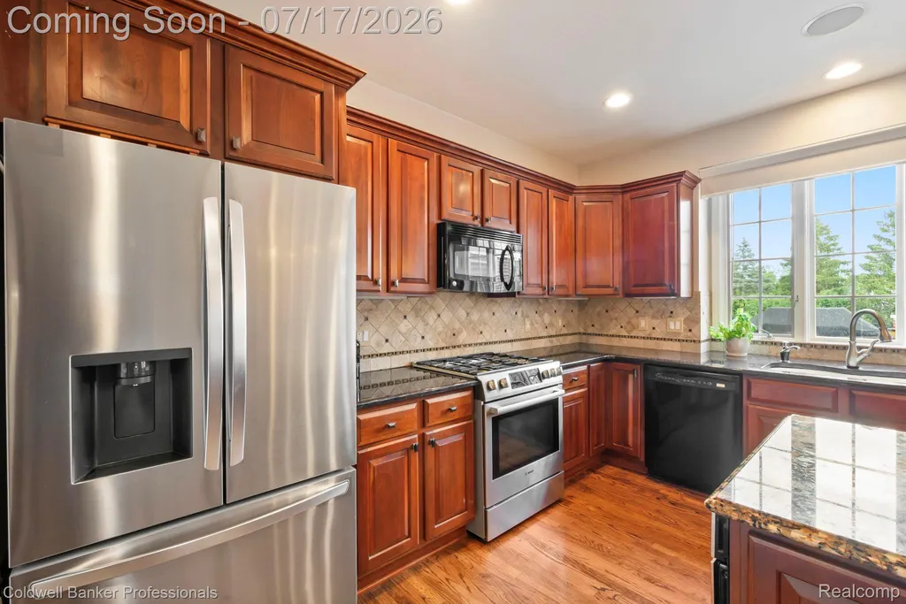 11460 Maple Valley Drive Plymouth Charter Township MI 48170