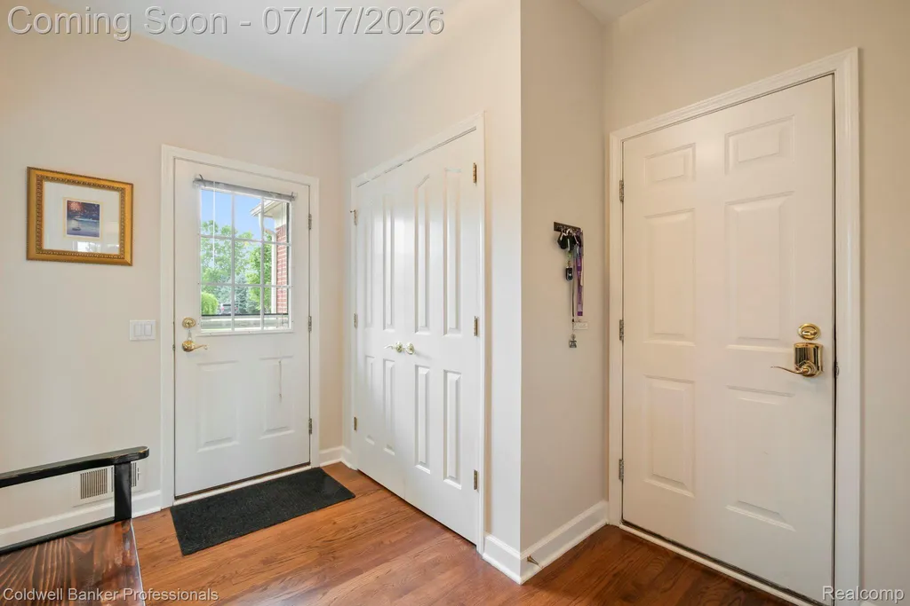 11460 Maple Valley Drive Plymouth Charter Township MI 48170