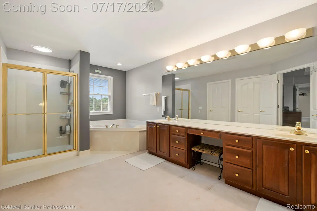 11460 Maple Valley Drive Plymouth Charter Township MI 48170