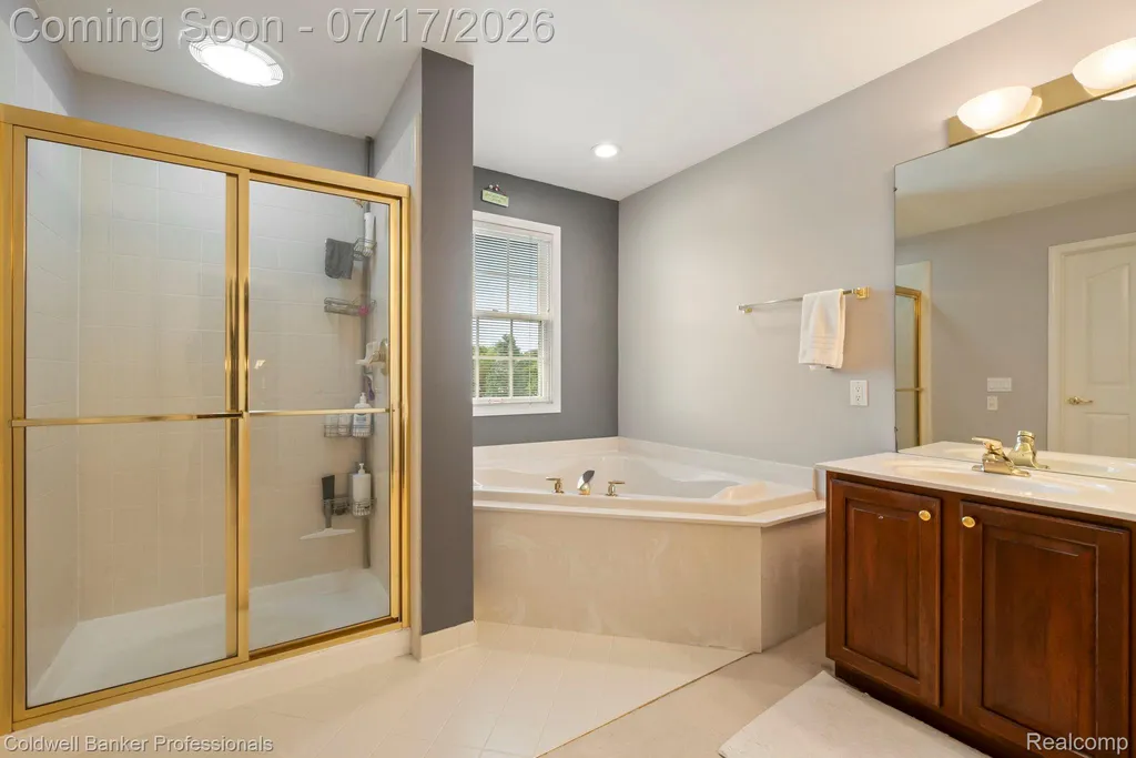 11460 Maple Valley Drive Plymouth Charter Township MI 48170