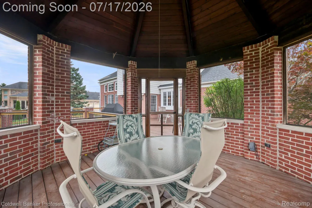 11460 Maple Valley Drive Plymouth Charter Township MI 48170
