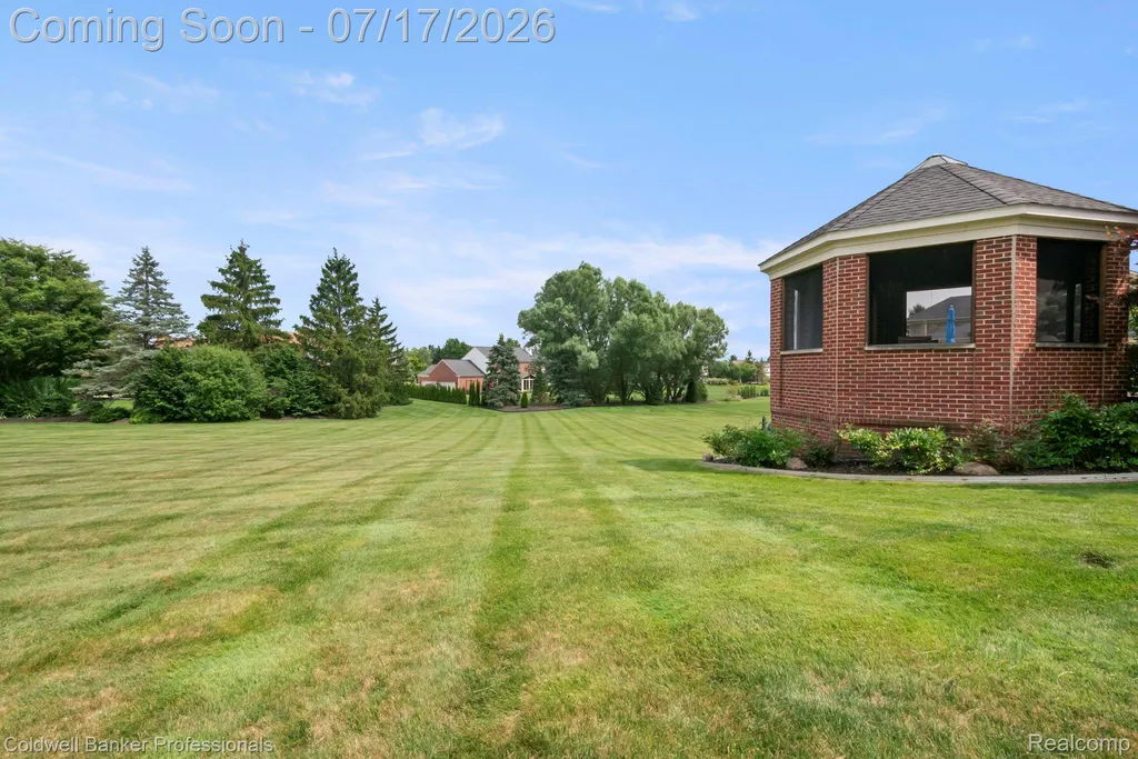 11460 Maple Valley Drive Plymouth Charter Township MI 48170