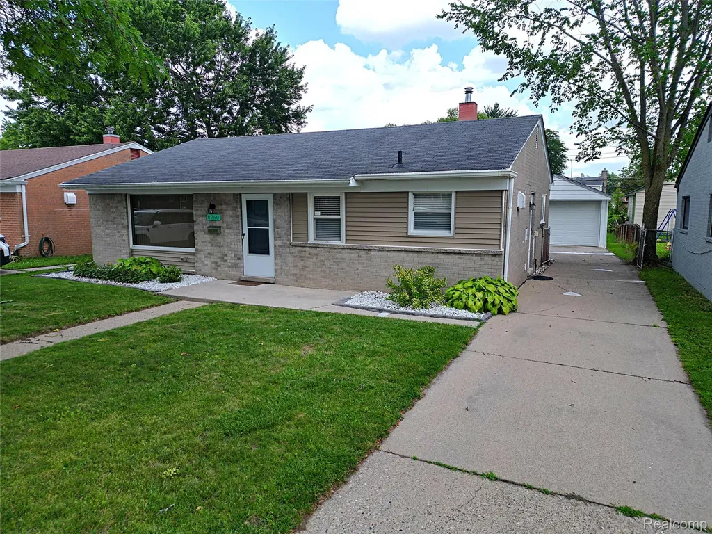 8250 N Henry Ruff Road Westland City MI 48185