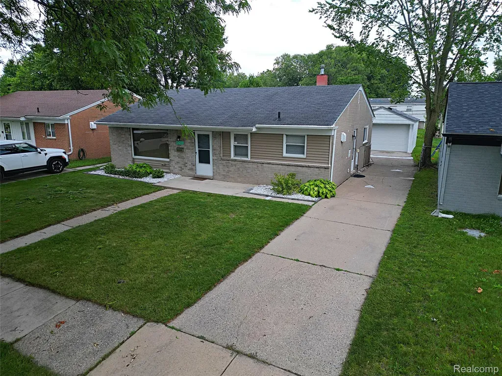 8250 N Henry Ruff Road Westland City MI 48185