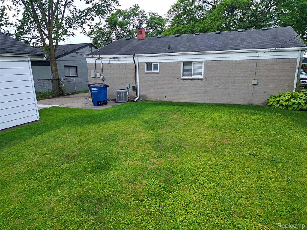 8250 N Henry Ruff Road Westland City MI 48185
