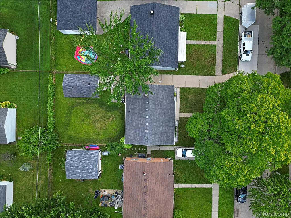 8250 N Henry Ruff Road Westland City MI 48185