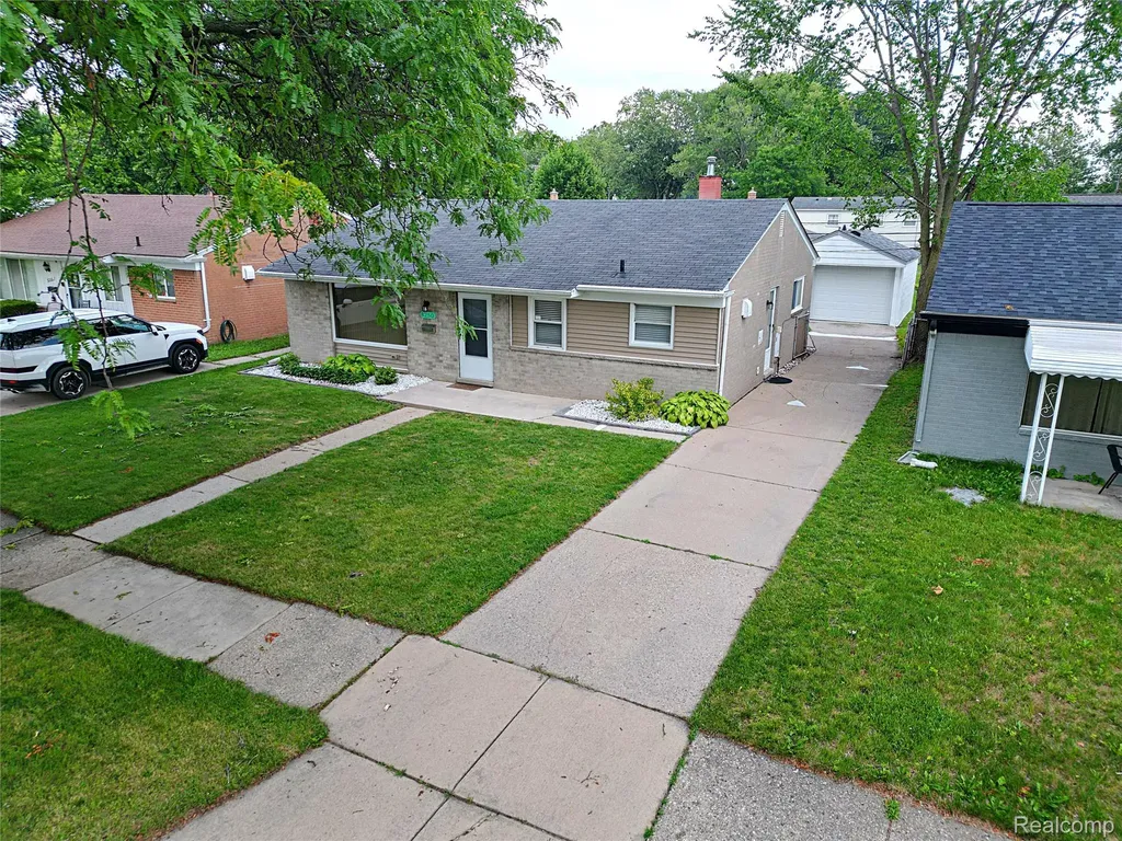 8250 N Henry Ruff Road Westland City MI 48185