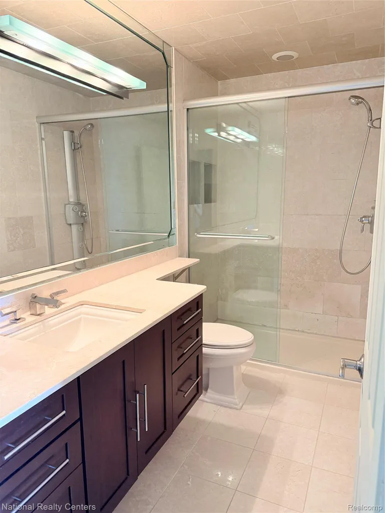 4913 Crooks Road Royal Oak City MI 48073