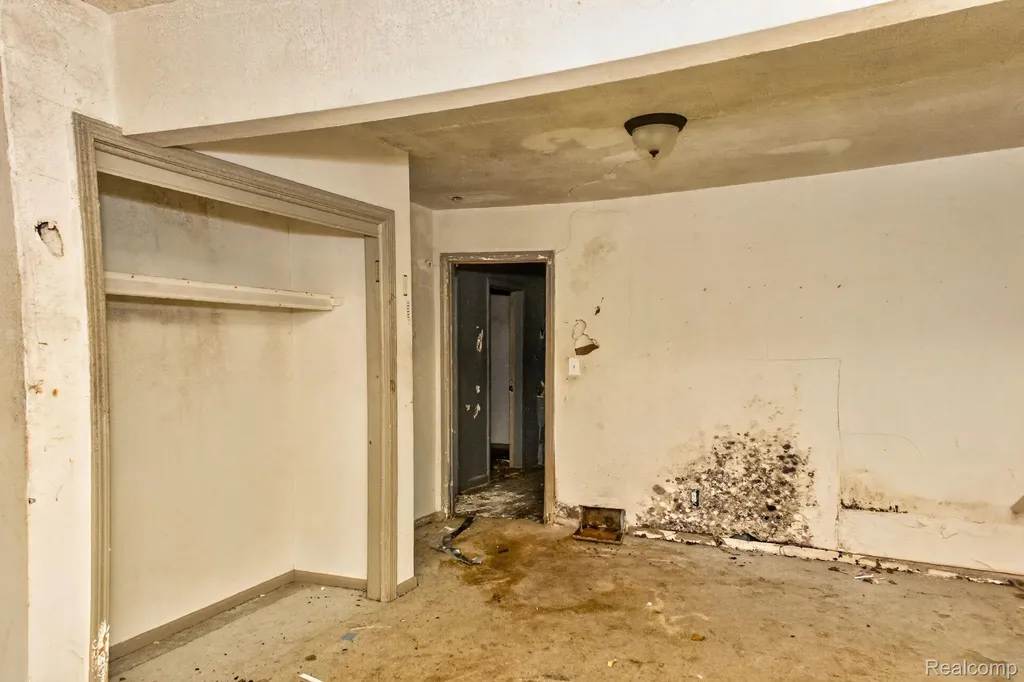 20251 Chapel Street Detroit City MI 48219