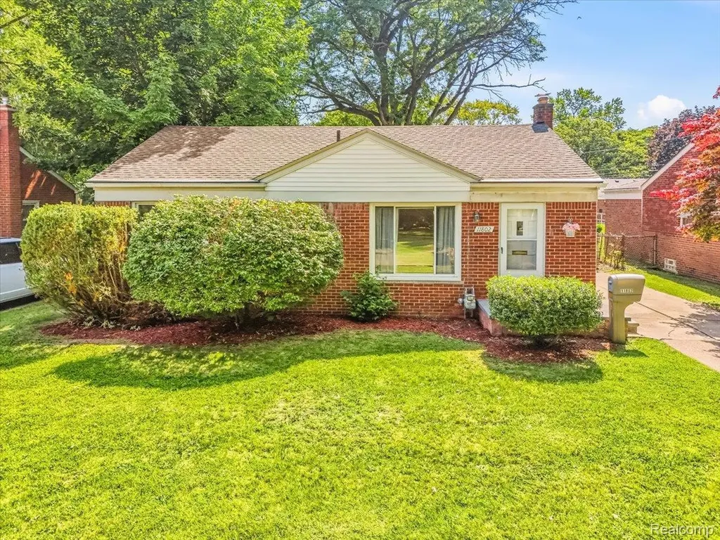 11802 Columbia Redford Charter Township MI 48239