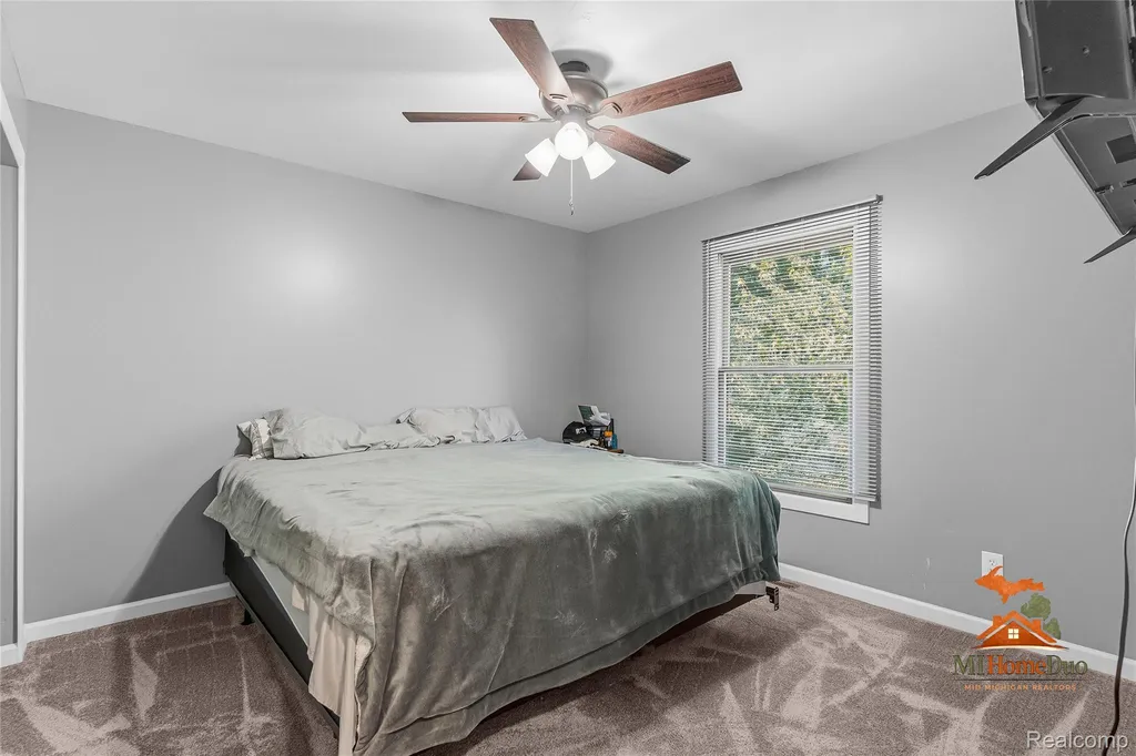 11231 Mcgregor Road Hamburg Township MI 48169