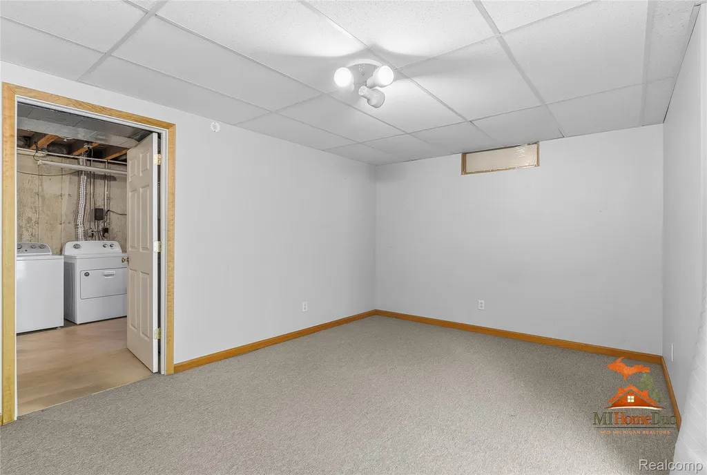 11231 Mcgregor Road Hamburg Township MI 48169