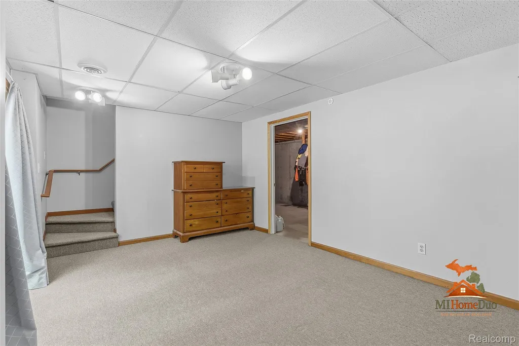 11231 Mcgregor Road Hamburg Township MI 48169