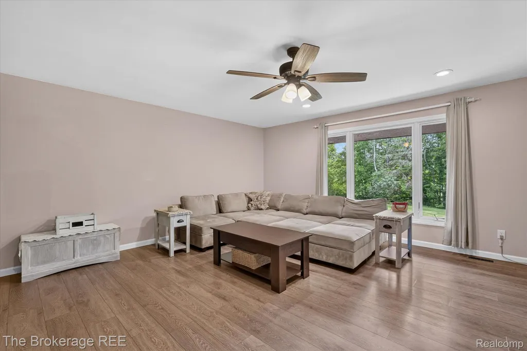 13269 N Genesee Road Thetford Township MI 48420