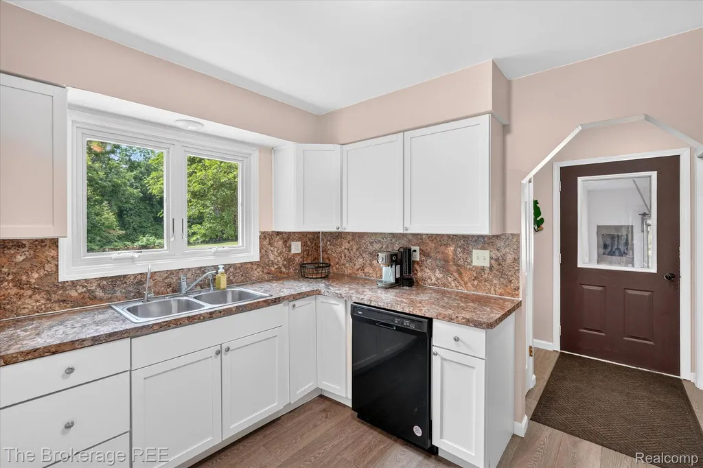 13269 N Genesee Road Thetford Township MI 48420