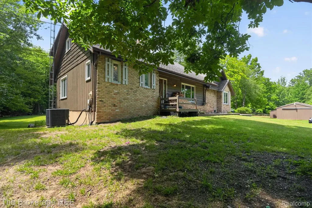 13269 N Genesee Road Thetford Township MI 48420