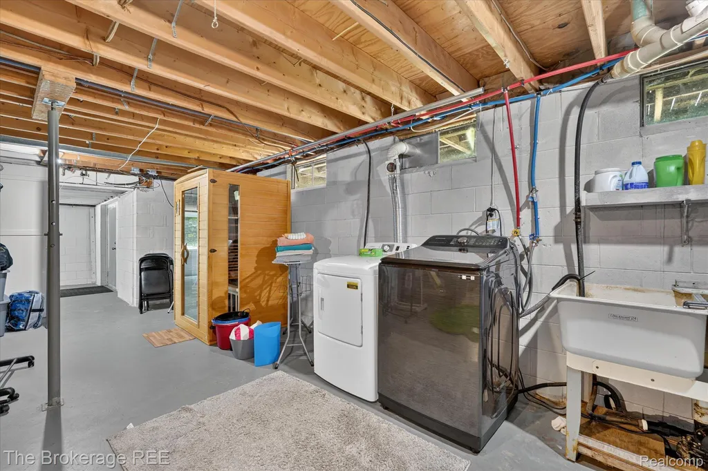 13269 N Genesee Road Thetford Township MI 48420