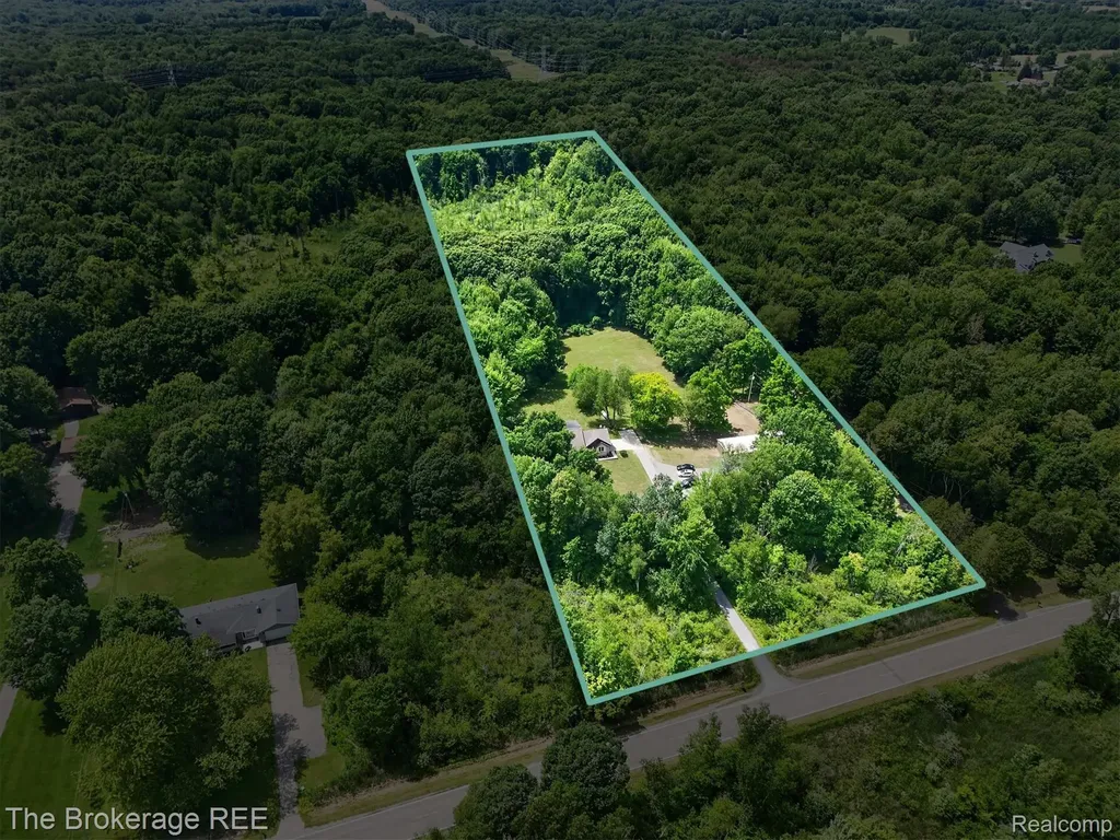 13269 N Genesee Road Thetford Township MI 48420
