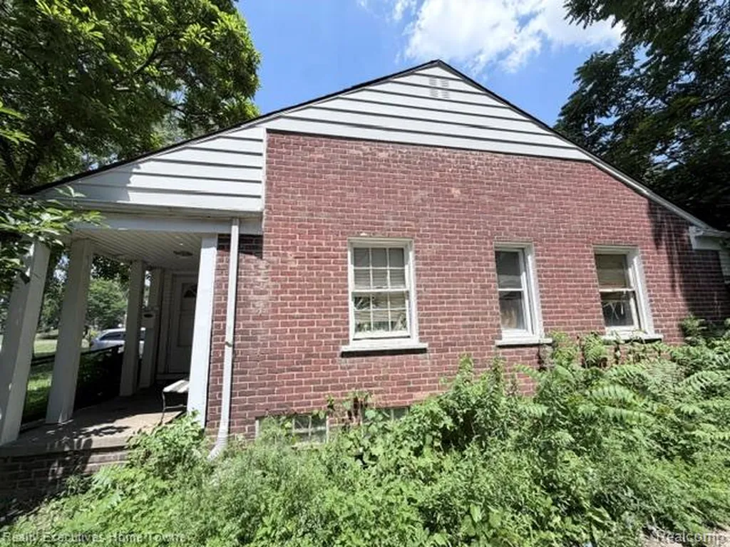 18522 Rosemont Avenue Detroit City MI 48219
