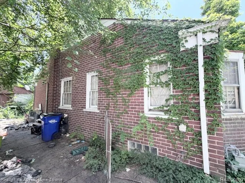 18522 Rosemont Avenue Detroit City MI 48219