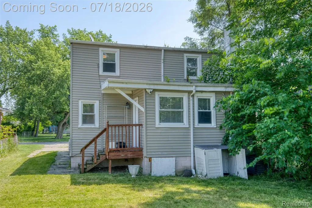 5660 Kingston Street Dearborn Heights City MI 48125