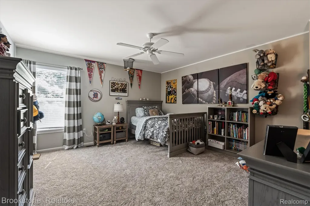 1161 Glass Lake Circle Oxford Charter Township MI 48371
