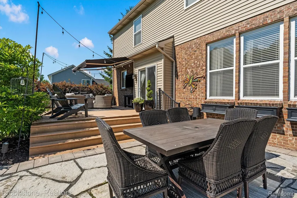 1161 Glass Lake Circle Oxford Charter Township MI 48371