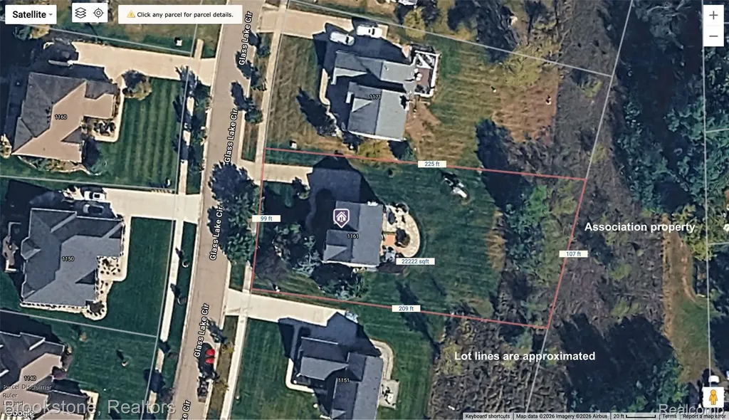 1161 Glass Lake Circle Oxford Charter Township MI 48371