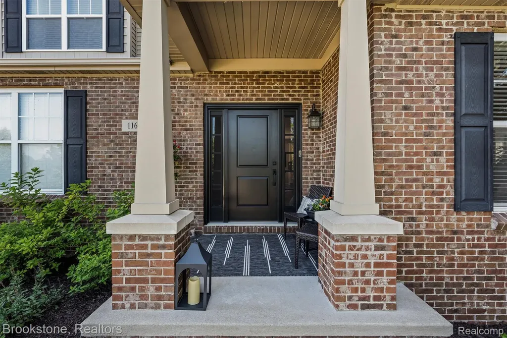 1161 Glass Lake Circle Oxford Charter Township MI 48371