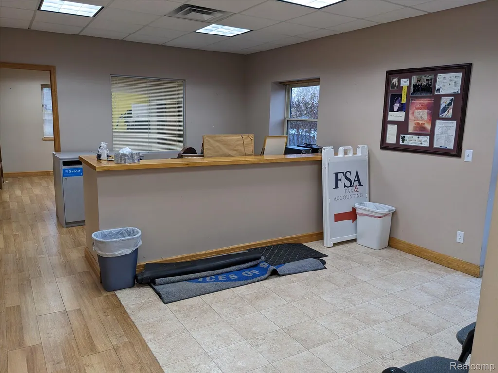2515 S Dye Road Flint Charter Township MI 48532