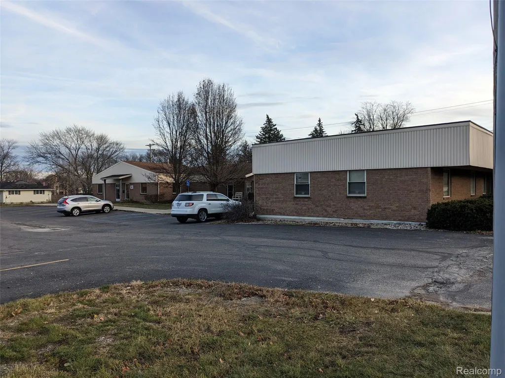 2515 S Dye Road Flint Charter Township MI 48532