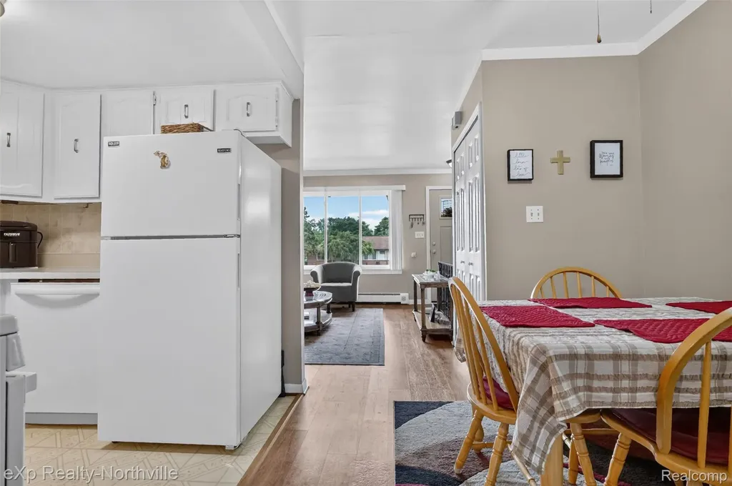 25157 Franklin Terrace South Lyon City MI 48178