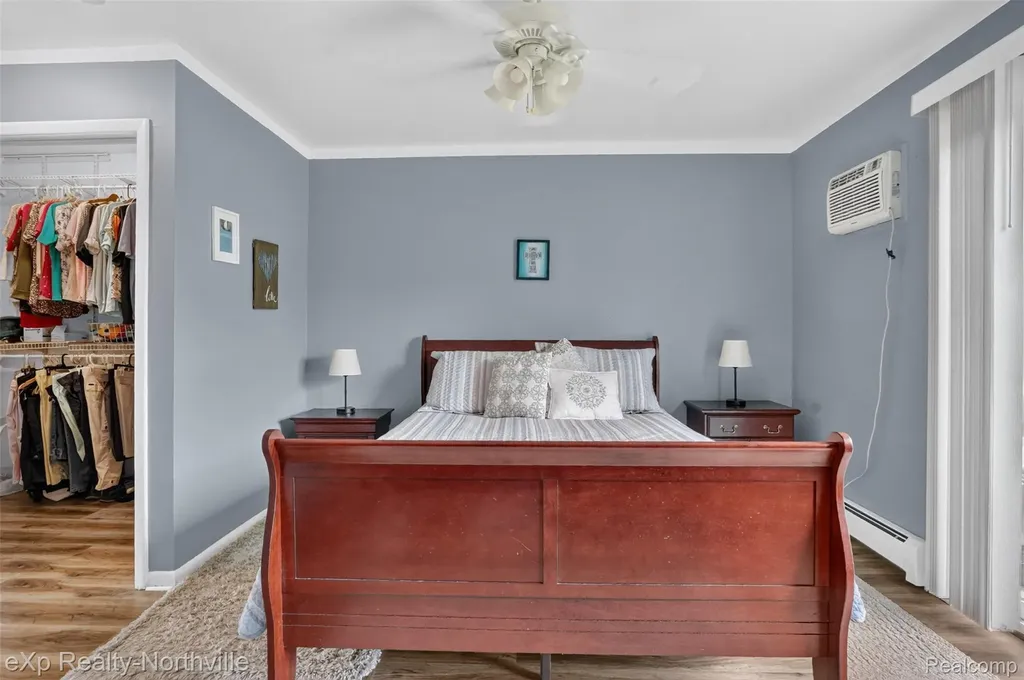 25157 Franklin Terrace South Lyon City MI 48178